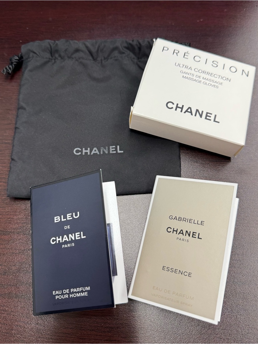 CHANEL Massage Gloves, Bleu & Gabrielle Fragrance Set with Black Pouch